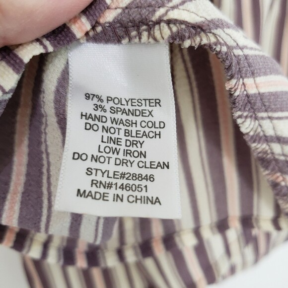 Monteau Summer V-Neck Short Sleeve Form Fitting Medium Blouse - Picture 6 of 7